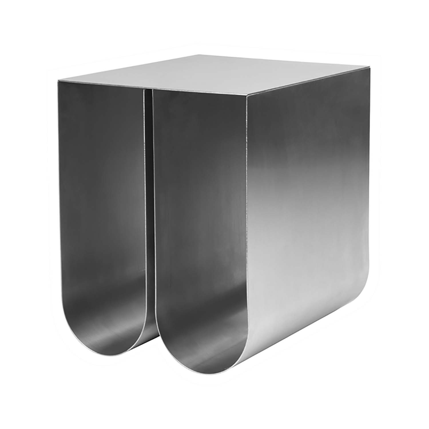 Kristina Dam Studio Kristina Dam Studio Curved Sidebord - Rustfrit Stål (35, 5X26) Dagligstue