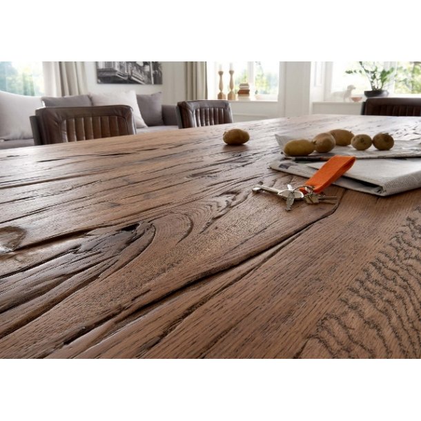 Ege bord til spisestuen thor langbord i eg der er mørk bejdset Langborde laminat